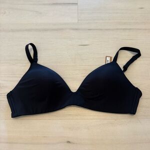 SKIMS Wireless T-Shirt Bra 36D